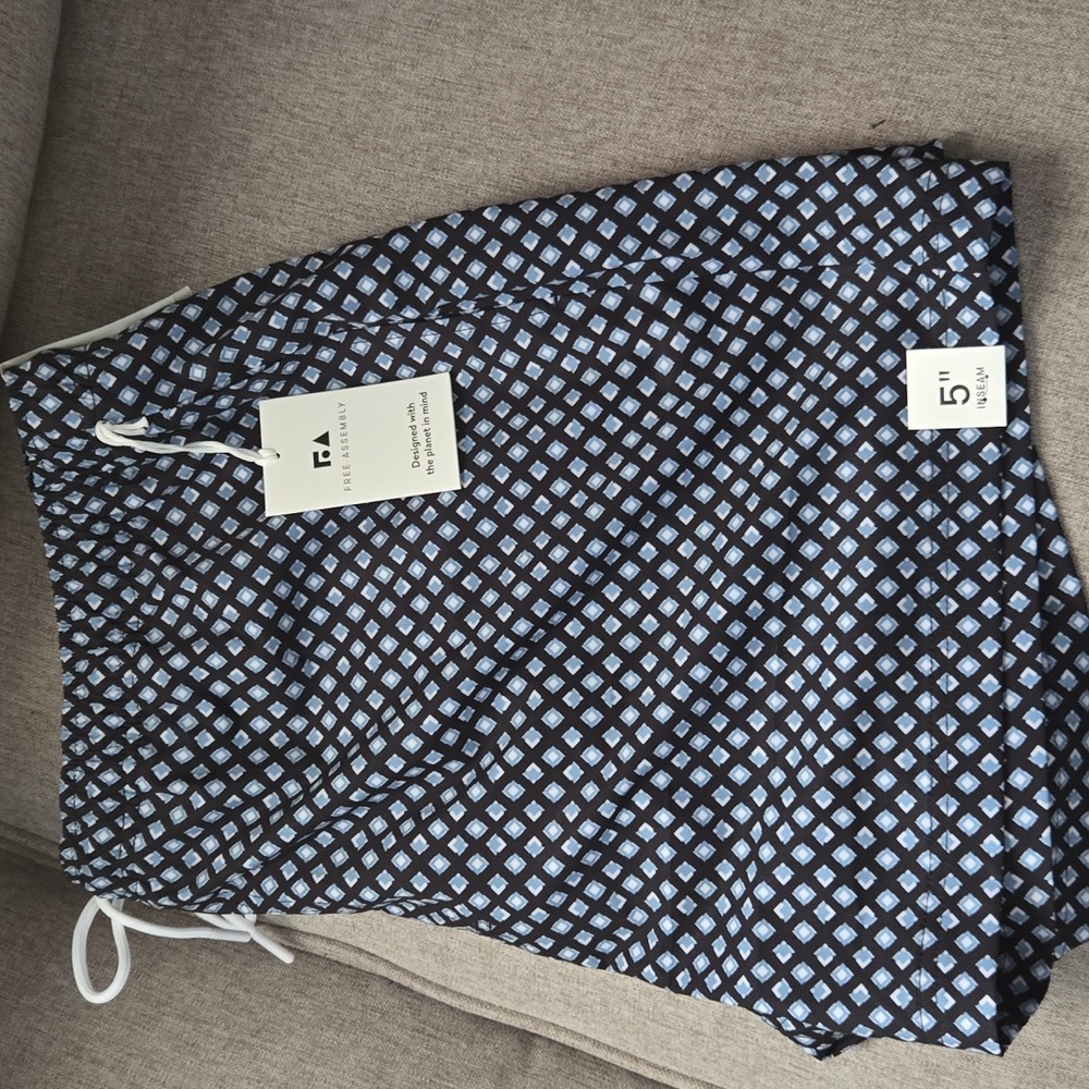Men Swimming Trunks - Picture 6 of 6